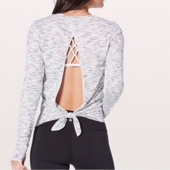 Lululemon Beat the Heat Long Sleeve Tie Back Top Tiger Space Dye Black White 6 - Picture 1 of 13